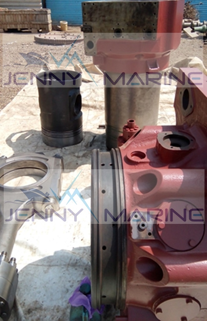 MAN B&W 6L48/60A Main engine Connecting rods