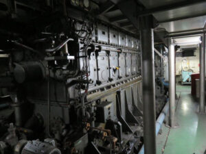 YANMAR DIESEL ENGINE 8N330 ENGINE