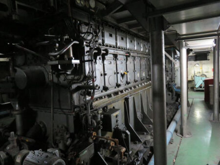 YANMAR 8N330L-EN / 6N330